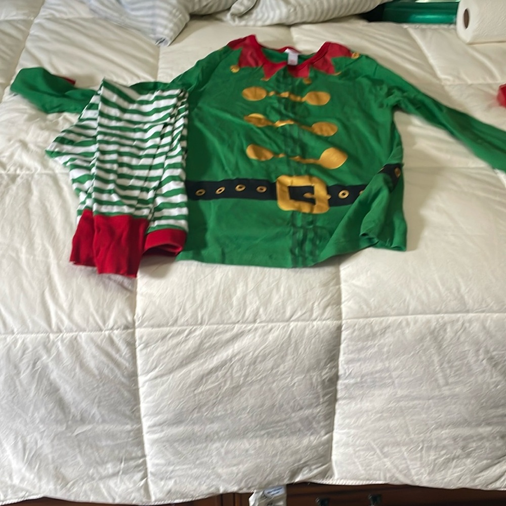 Men’s small Elf Pajamas